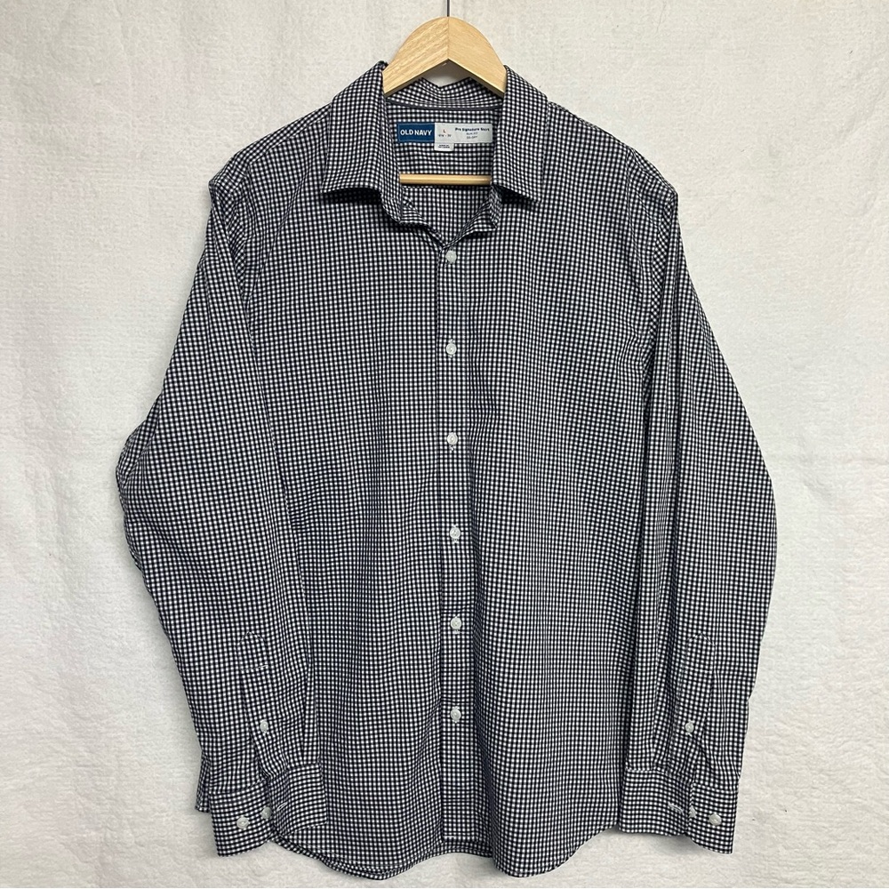 Old Navy Men's Pro Signature Slim Fit Go Dry Black & White Gingham Large